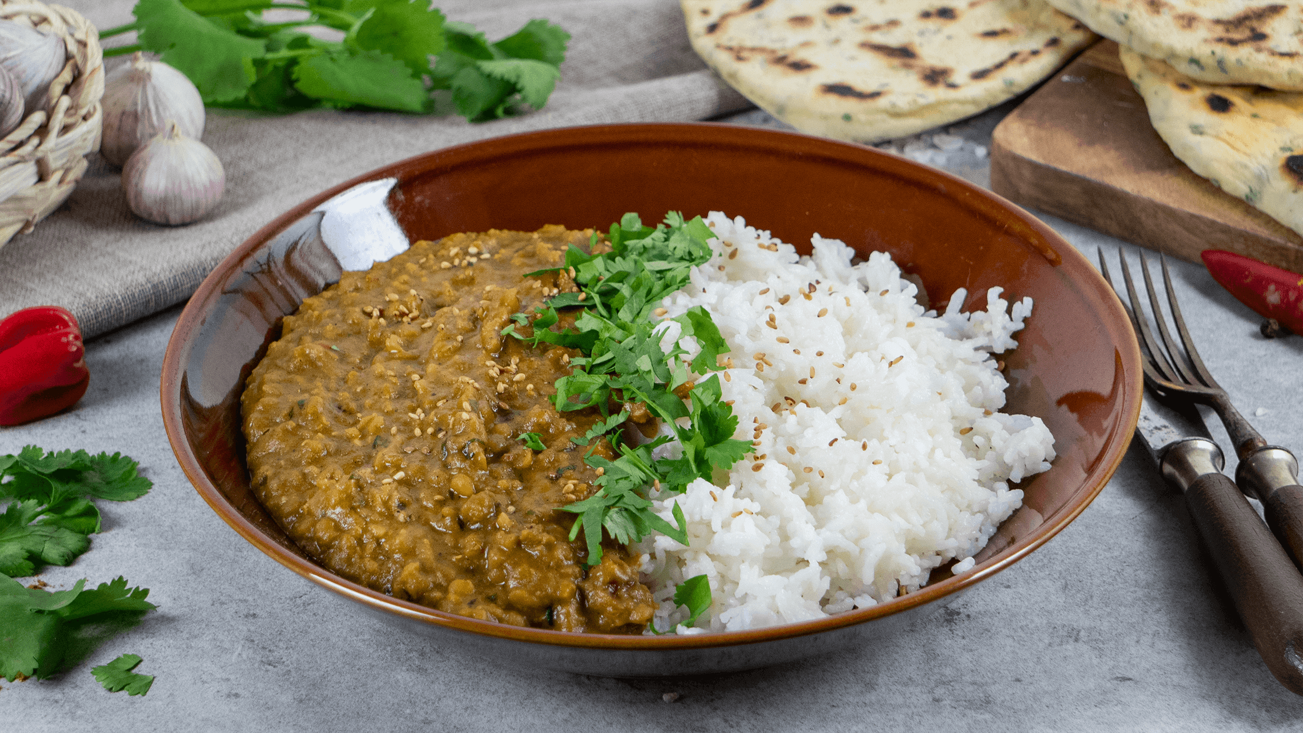 Rote-Linsen Dal mit Basmati-Reis