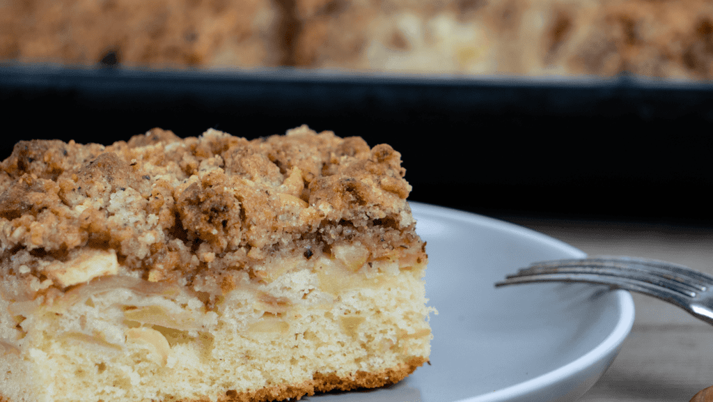 Rezept für Apfelkuchen mit Haselnuss-Streusel